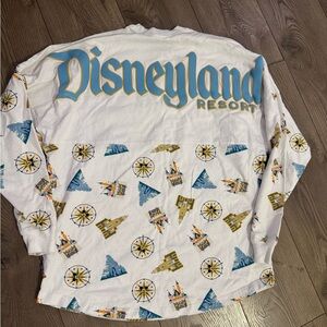 Disney White Graphic Spirit Jersey Women’s Medium Long Sleeve Crewneck EUC